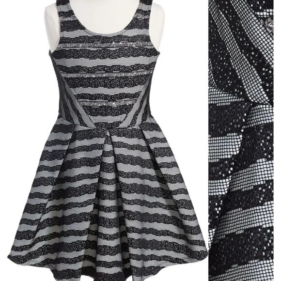 Hannah Banana Stripe Fit And Flare Dress Size 12 - Picture 1 of 5